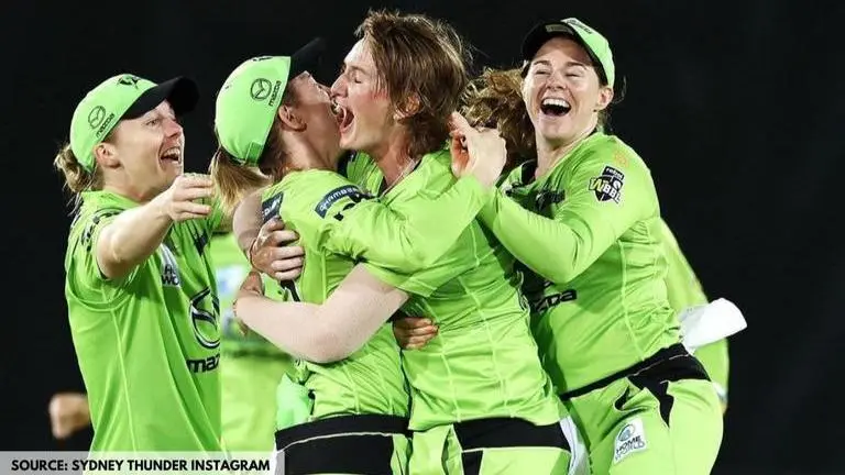 WBBL 2020 defending champions Brisbane Heat knocked out after 6-12 collapse; watch video WBBL 2020