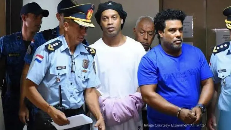 Ronaldinho, brother tested for coronavirus in Paraguayan jail along with inmates Ronaldinho