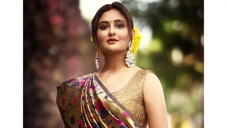 Rashami Desai posts video on World AIDS Day, see what she has to say Rashami Desai