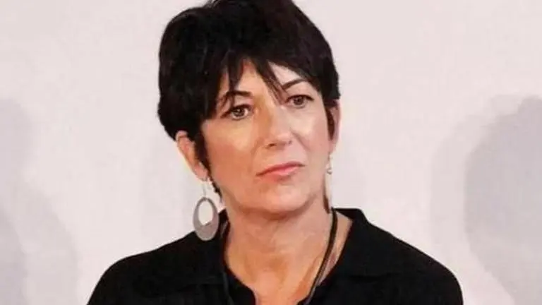Ghislaine Maxwell's prosecutors offer to drop perjury charges if retrial not granted Ghislaine Maxwell