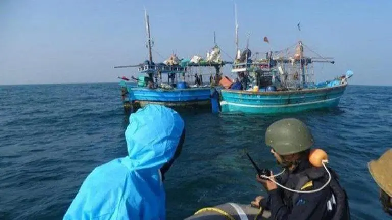 Pakistan boat carrying 77 kgs of heroin seized in Indian waters by ICG & Gujarat ATS Pakistan boat seized