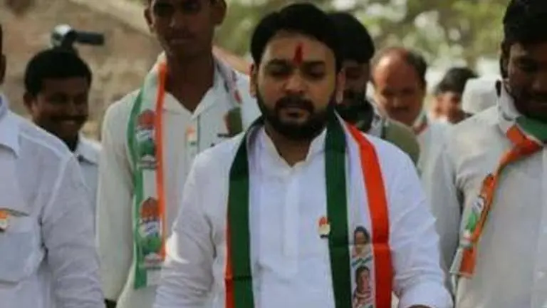 Congress MLA Vishwajeet Kadam injured in road accident
