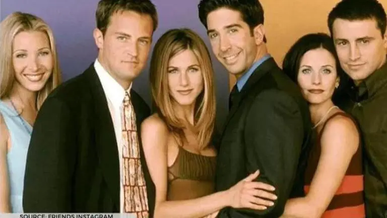 Unseen Pic Of The Day: This click of the 'Friends' cast chilling on a plane is unmissable friends