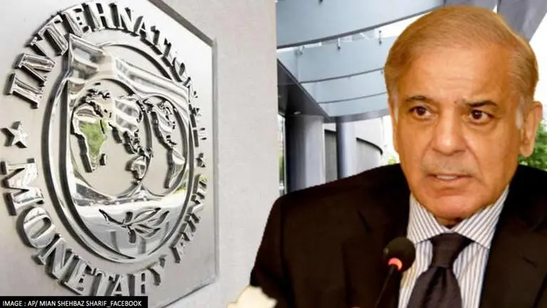 Pakistan: IMF projects country's gross debt at 71.3% of GDP in 2022, hints at decline Pakistan