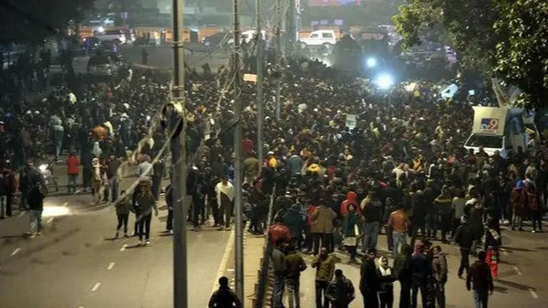 Doctors travelling to anti-CAA protest sites to give medical attention to protesters Doctors