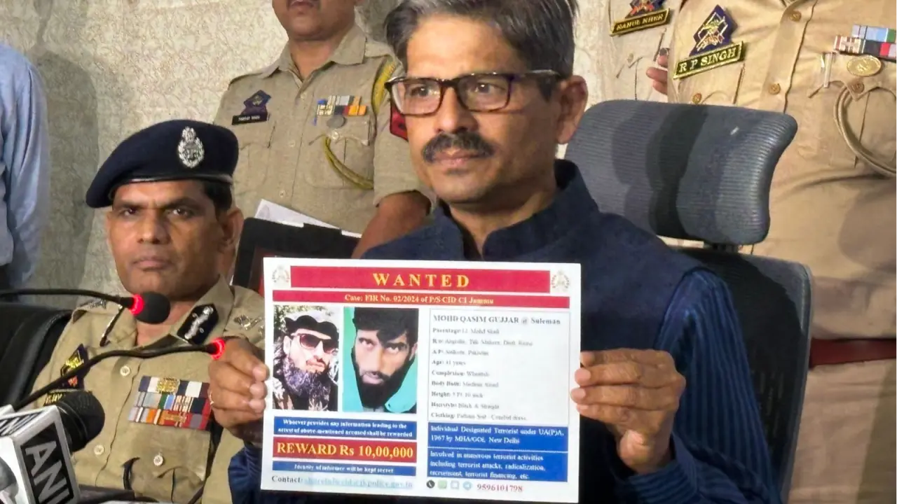 Lashkar Terror Module, Planning Major Strike, Busted in J&K's Rajouri The Counter Intelligence Wing of J&K Police has successfully dismantled a Lashkar module in Rajouri, & detained several individuals linked to terrorist outfit.