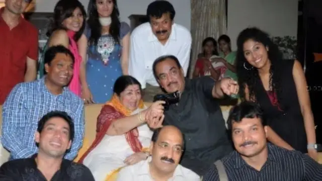 Lata Mangeshkar with CID