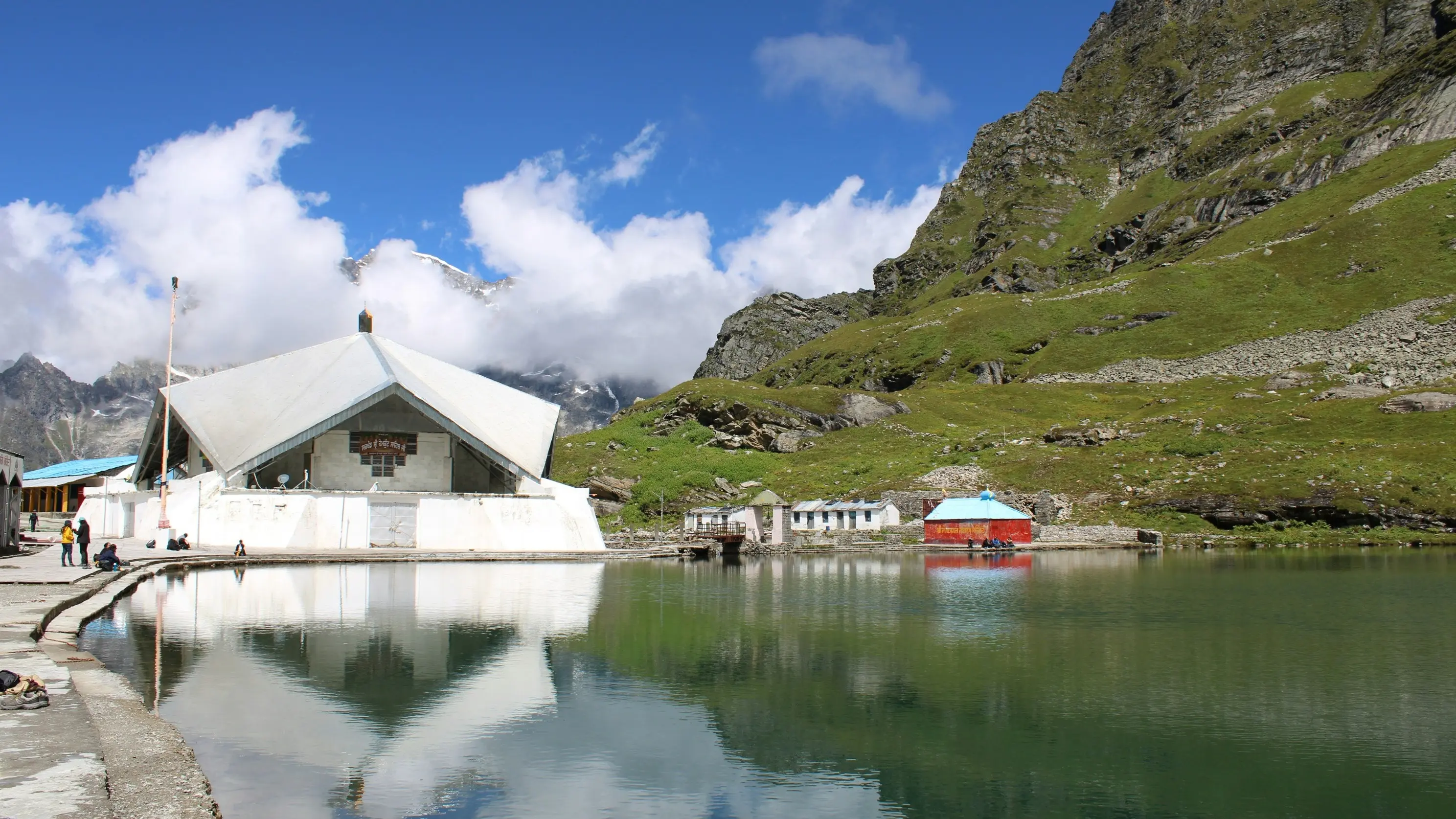 Hemkund Sahib Shrine To Open On May 25 - Know Its Significance 