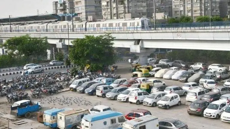Noida Metro: Parking facility at 5 more stations on metro corridor from May 1 Metro