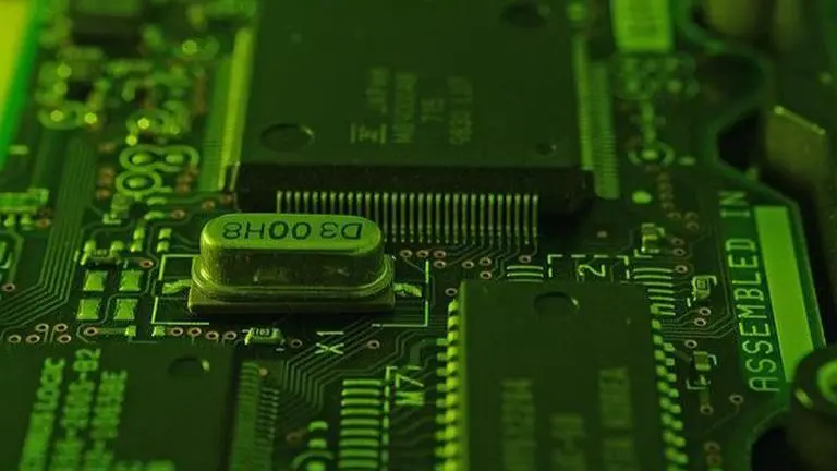 AMD projects strong year-end performance with AI chip launch AMD