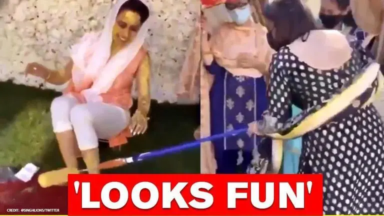 'Innovative haldi ceremony': Guests use paint roller to ensure social-distancing | WATCH Haldi ceremony