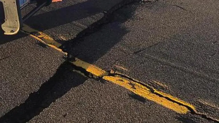 4.2 magnitude quake shakes Albania, sparks fear, no damage 4.2 magnitude quake shakes Albania, sparks fear, no damage