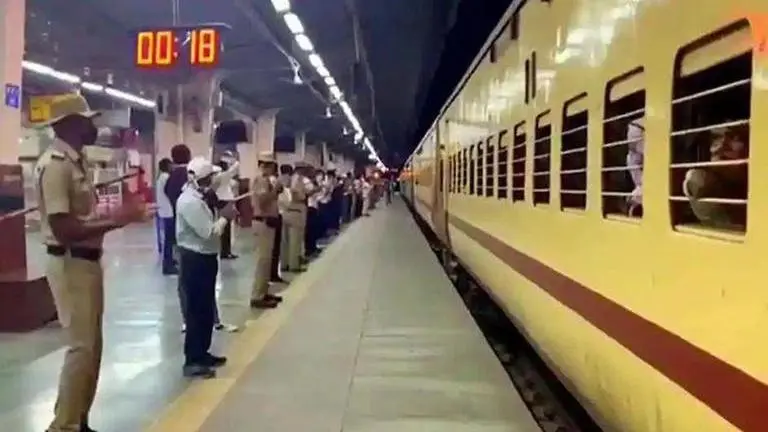 Shramik train time table and running status; find out here shramik train time table today