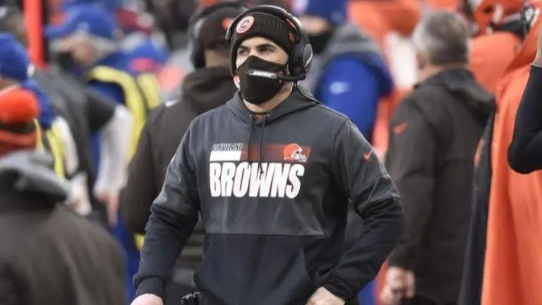 Browns finally practice, roster still unsettled for Steelers