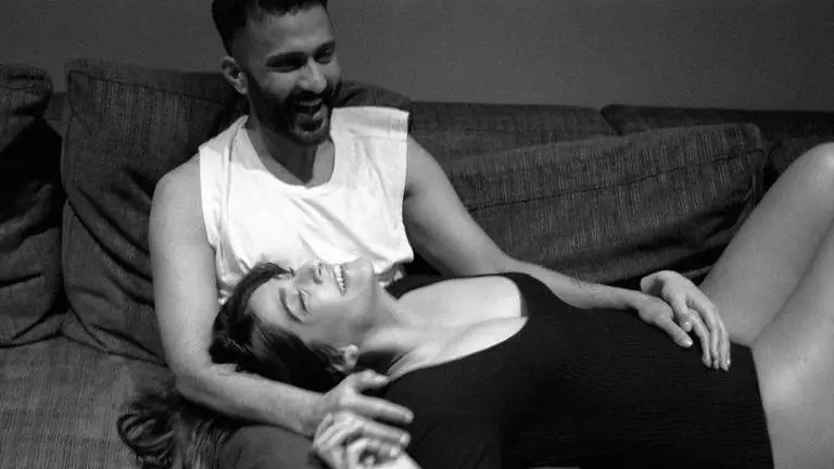 Sonam Kapoor announces pregnancy, shares maternity photoshoot pictures with Anand Ahuja Sonam Kapoor, anand ahuja, sonam kapoor pregnancy