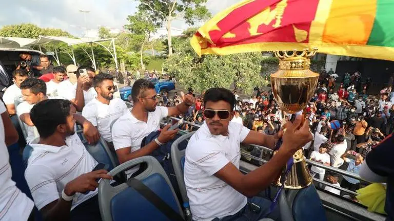 Sri Lanka cricketers receive grand welcome on return after winning Asia Cup 2022; See pics Sri Lanka, Asia Cup 2022, Asia Cup, Sri Lanka cricket team, Sri Lanka Asia Cup 2022, asia cup final, pakistan vs sri lanka, sri lanka victory parade