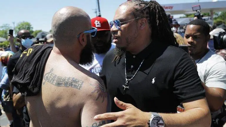 NASCAR meets with minister pushing for racial equality