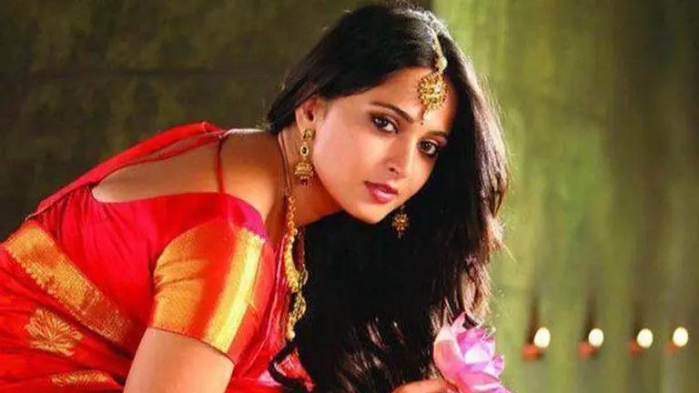 Anushka Shetty completes 16 years in films, wishes pour in for the 'Lady Superstar' Anushka Shetty