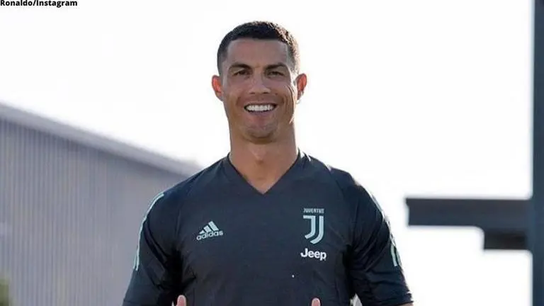 Cristiano Ronaldo urges Mexican striker to join Juventus instead of Man United: Report cristiano ronaldo