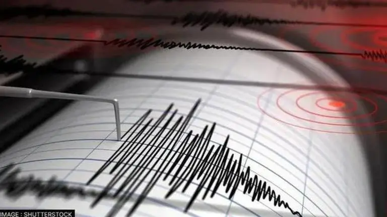 7.4 magnitude earthquake strikes Alaska Peninsula region: USGS 7.4 magnitude earthquake