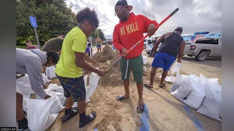 Louisiana residents flee as Hurricane Ida moves into category four before landfall Hurricane Ida