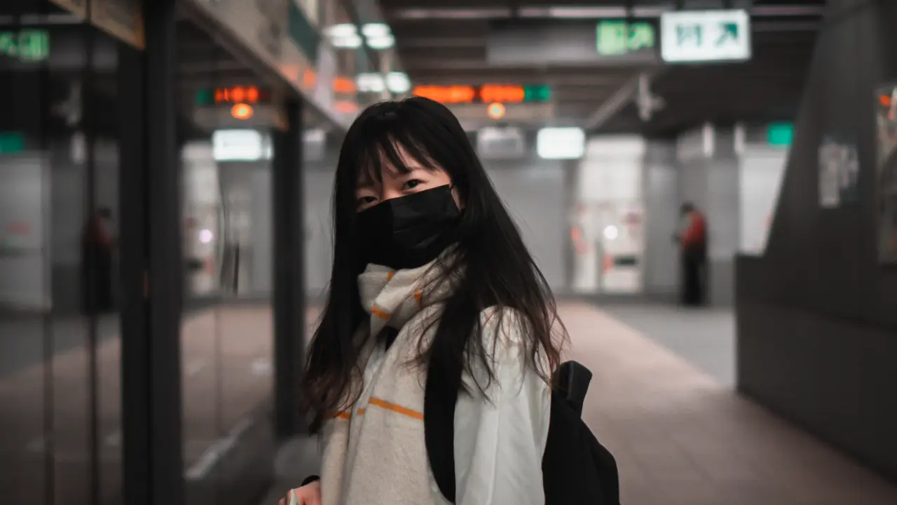 COVID-19 On The Rise In Singapore With 25,900 New Cases In 1 Week -Safety Tips For Travellers Covid travel tips