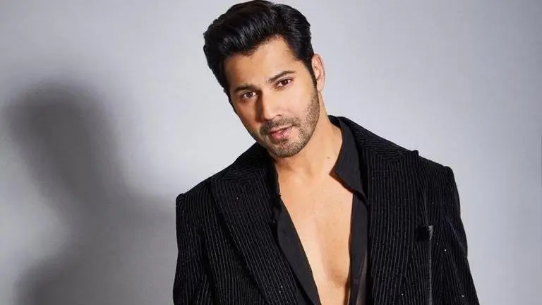 Varun Dhawan injures leg on VD18 set, tries ice water therapy for pain relief Varun Dhawan