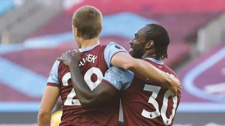 West Ham looks safe in Premier League after beating Watford