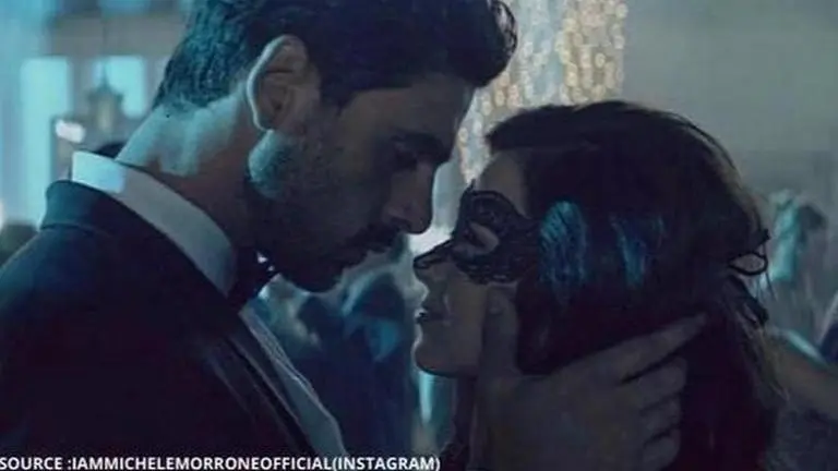 is anna maria sieklucka dating michele morrone