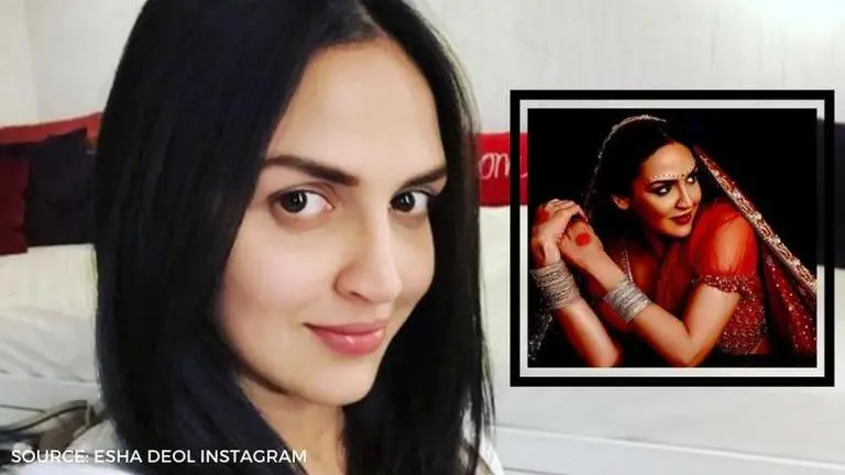 Unseen pic of the day: When Esha Deol used her 'wedding duppata' to pose as 'Indian bride' Esha Deol