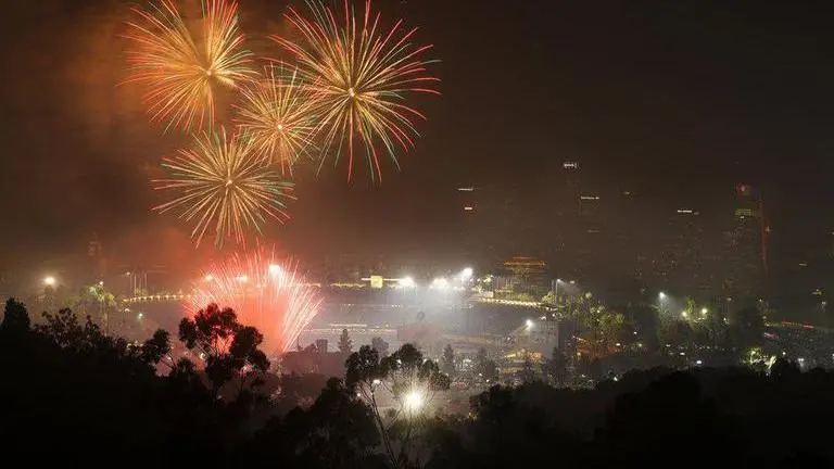 'Boom!': Florida man pretends to be firework, shouts firecracker noises in middle of night Florida