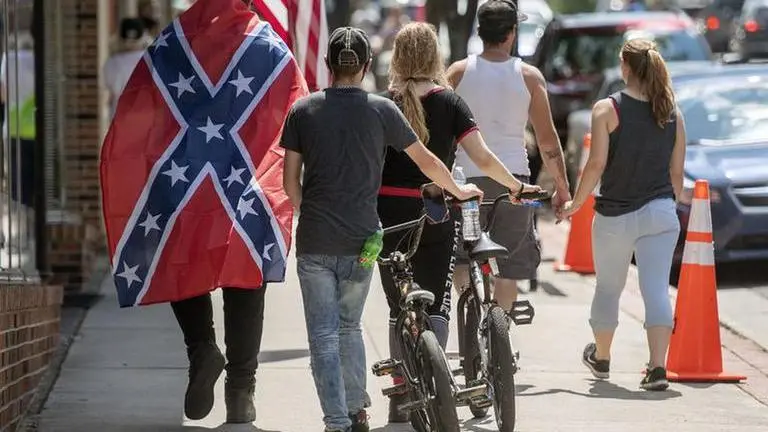 Officials: Pentagon eyes new way to bar Confederate flag Officials: Pentagon eyes new way to bar Confederate flag