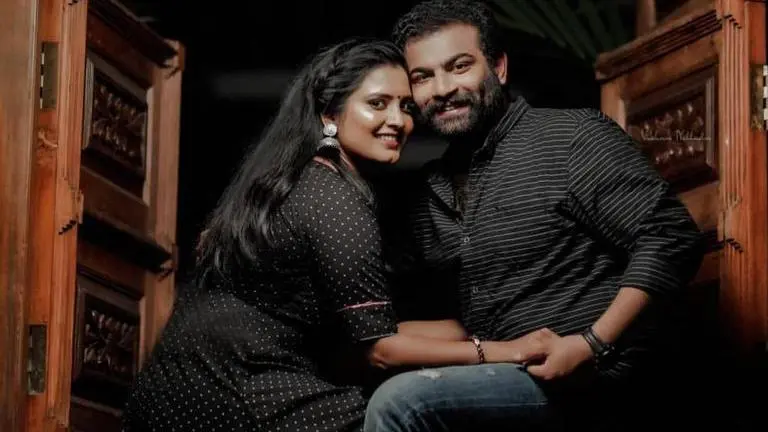 Roshna Ann Roy's wedding photos that will make you go 'aww'; Take a look Roshna Ann Roy