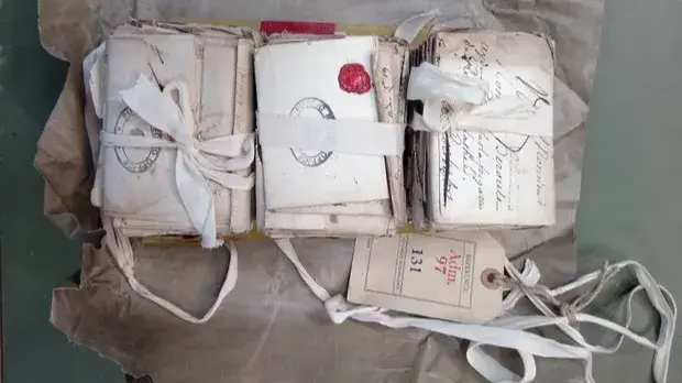 Love letters to French sailors held by Britain's Royal Navy revealed after 265 years Love letters for French sailors