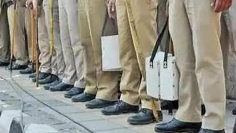 72 arrested for defying lockdown; over 4,000 held so far: Noida police