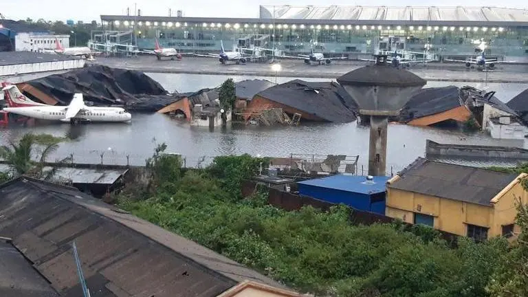 Cyclone Amphan: Drinking water, electricity restored in most parts of Kolkata