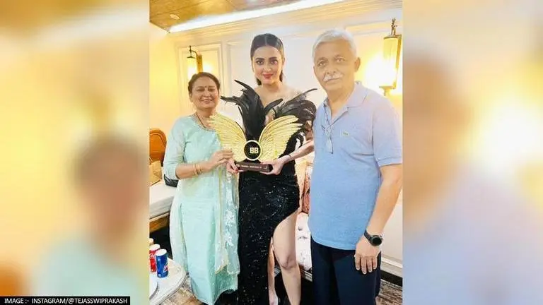 Tejasswi Prakash celebrates her Bigg Boss 15 win with parents; calls it 'dream come true' Tejasswi Prakash