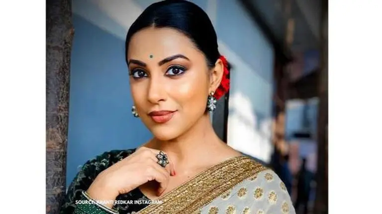 Kranti Redkar shares her postpartum weight loss picture, urges women to be patient Kranti Redkar