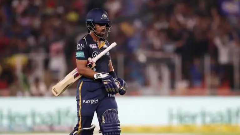 GT vs MI: Wriddhiman Saha suffers nasty hit on helmet, his reaction is of a warrior- WATCH GT vs MI