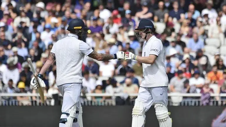 England extends lead over Australia to 189 runs in 4th Ashes test England extends lead over Australia to 189 runs in 4th Ashes test