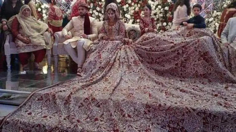 Pakistan: Bride wears 100 kg lehenga on wedding, netizens call it 'total waste of money' Bride