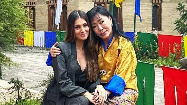 Tara Sutaria meets Queen Mother of Bhutan, shares photos from Literature Festival Tara Sutaria
