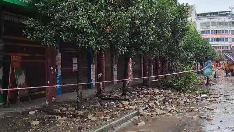 China: Magnitude 6 earthquake strikes Sichuan; 3 killed, several houses collapsed | Watch Beijing