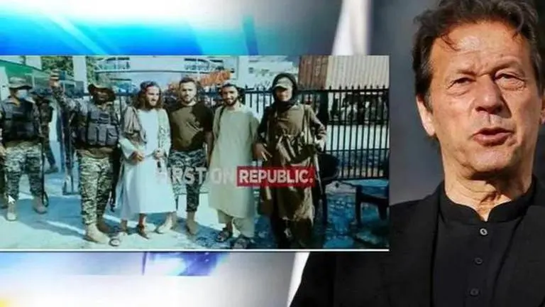 US weapons fall into Pakistan's hands as bid to smuggle from Afghanistan foiled at border Pakistan