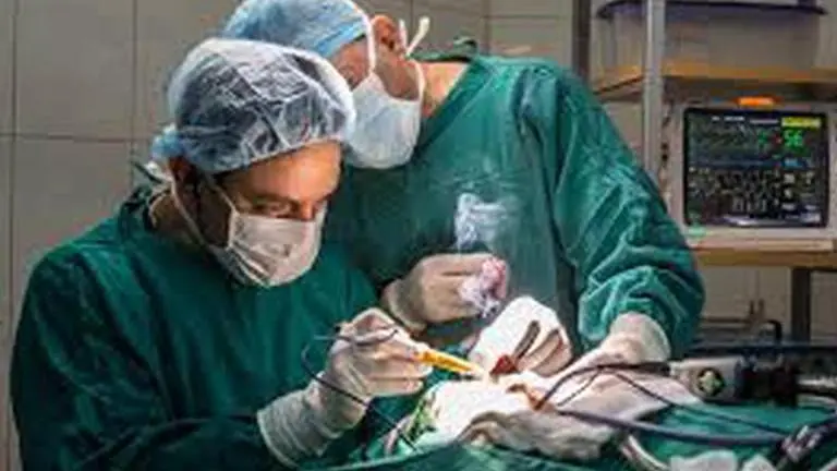 Youth loses vision in one eye after surgery, family members cry medical negligence medical negligence