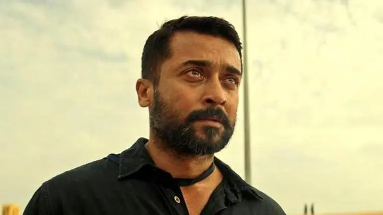 Suriya visits late director Siddique’s house, offers condolences Suriya