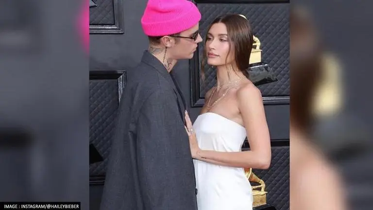Hailey Bieber slams pregnancy rumours after she accompanied Justin Bieber at Grammys 2022 Hailey Bieber