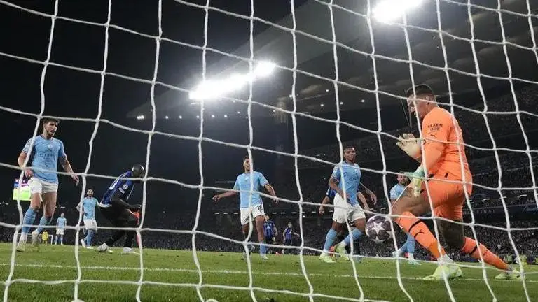 Watch - Romelu Lukaku's late miss caps tough-luck Champions League loss for Inter Milan