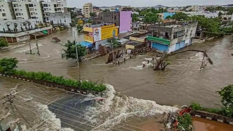 Weather forecast for Oct 8: Heavy rainfall, flash flood risk in UP, Uttarakhand IMD forecast