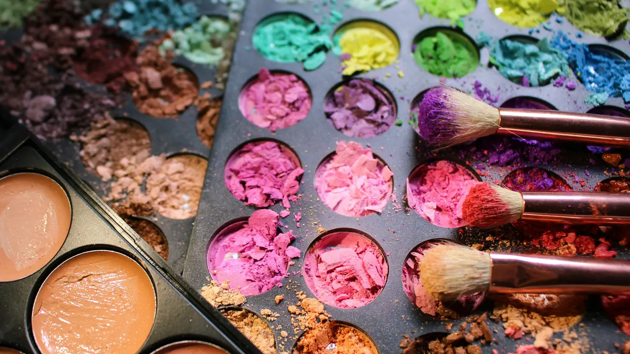 Representative image of broken makeup